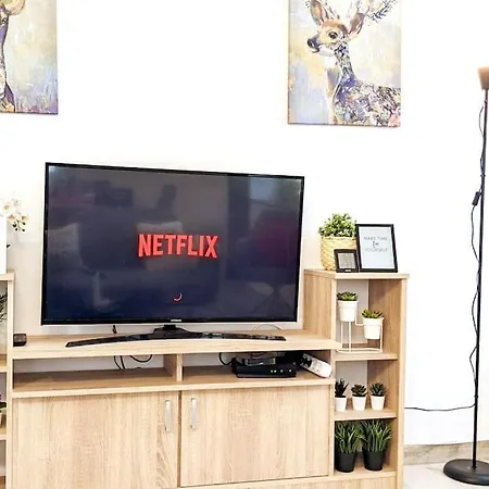 Modern Luxe In Heart Of Downtown Apartman *