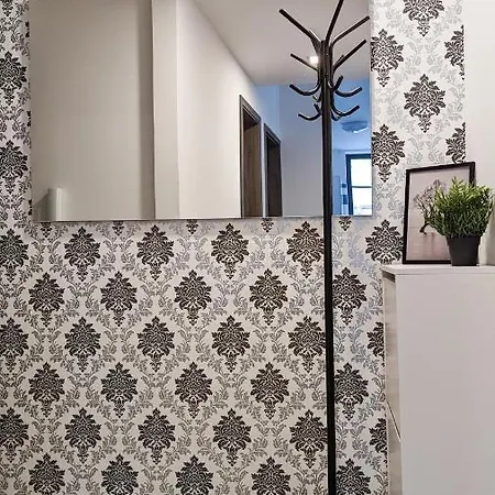 Modern Luxe In Heart Of Downtown Apartman